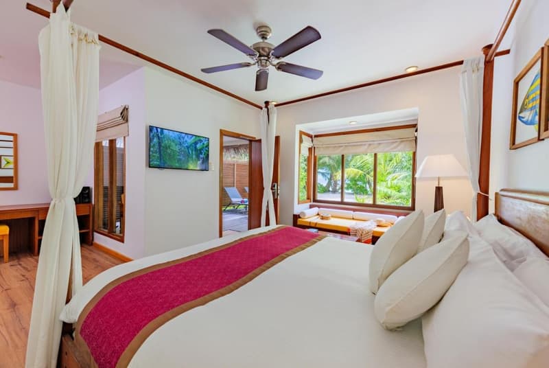 Kuramathi Maldives - Beach Bungalow - Image 1