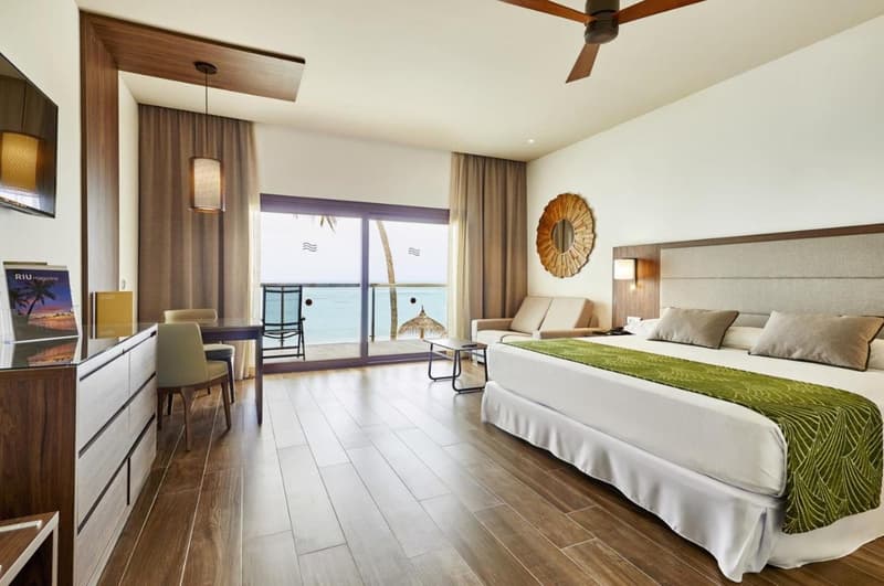 Riu Palace Maldivas - Junior Suite - Image 1